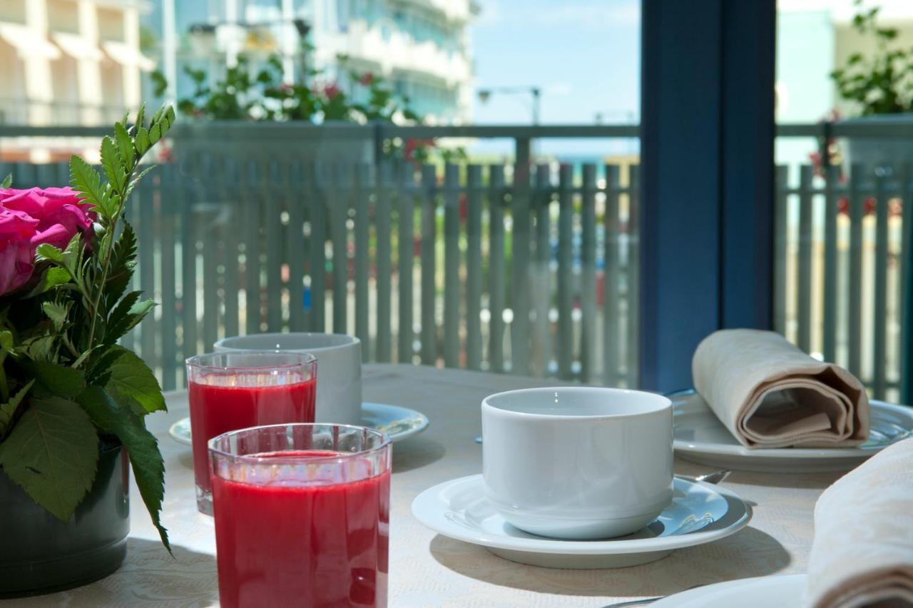 Hotel Gabbiano Cattolica Extérieur photo