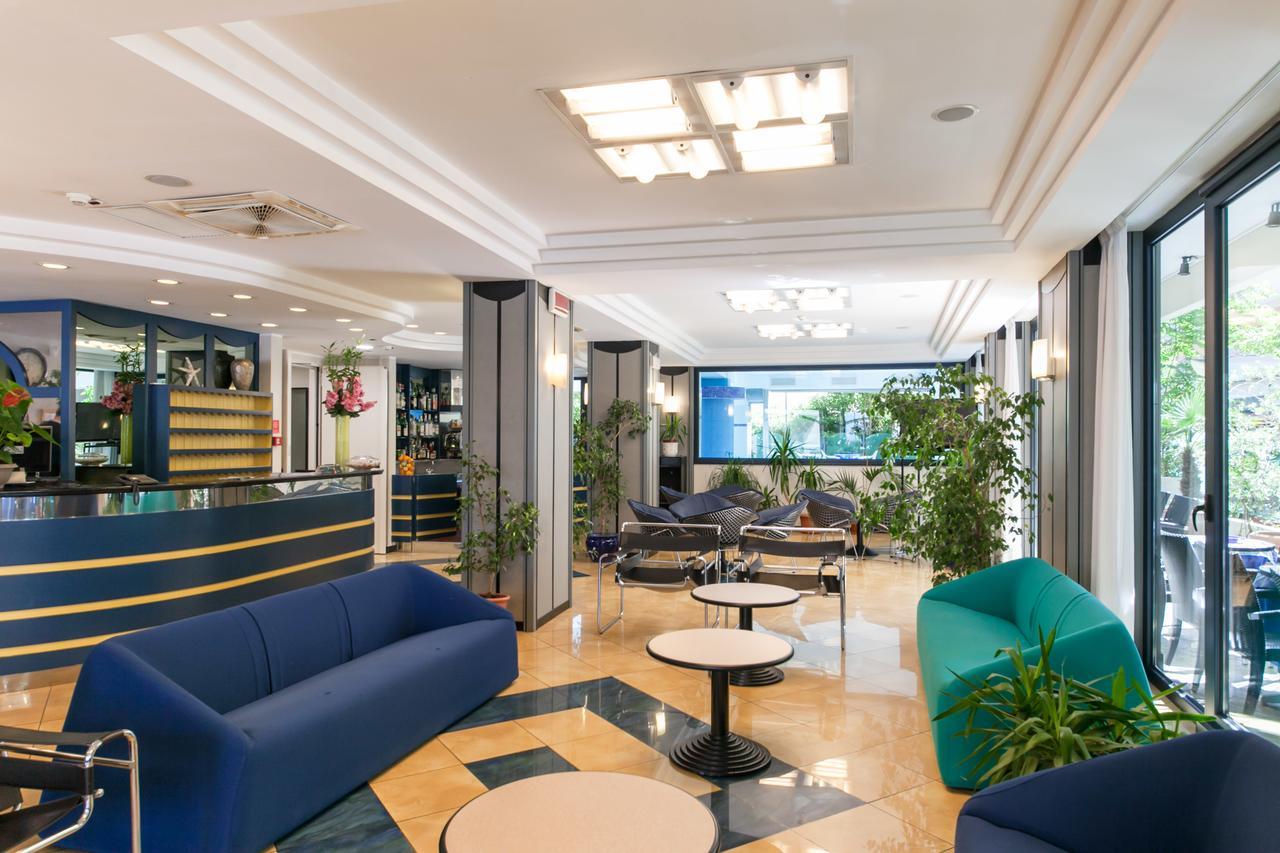 Hotel Gabbiano Cattolica Extérieur photo
